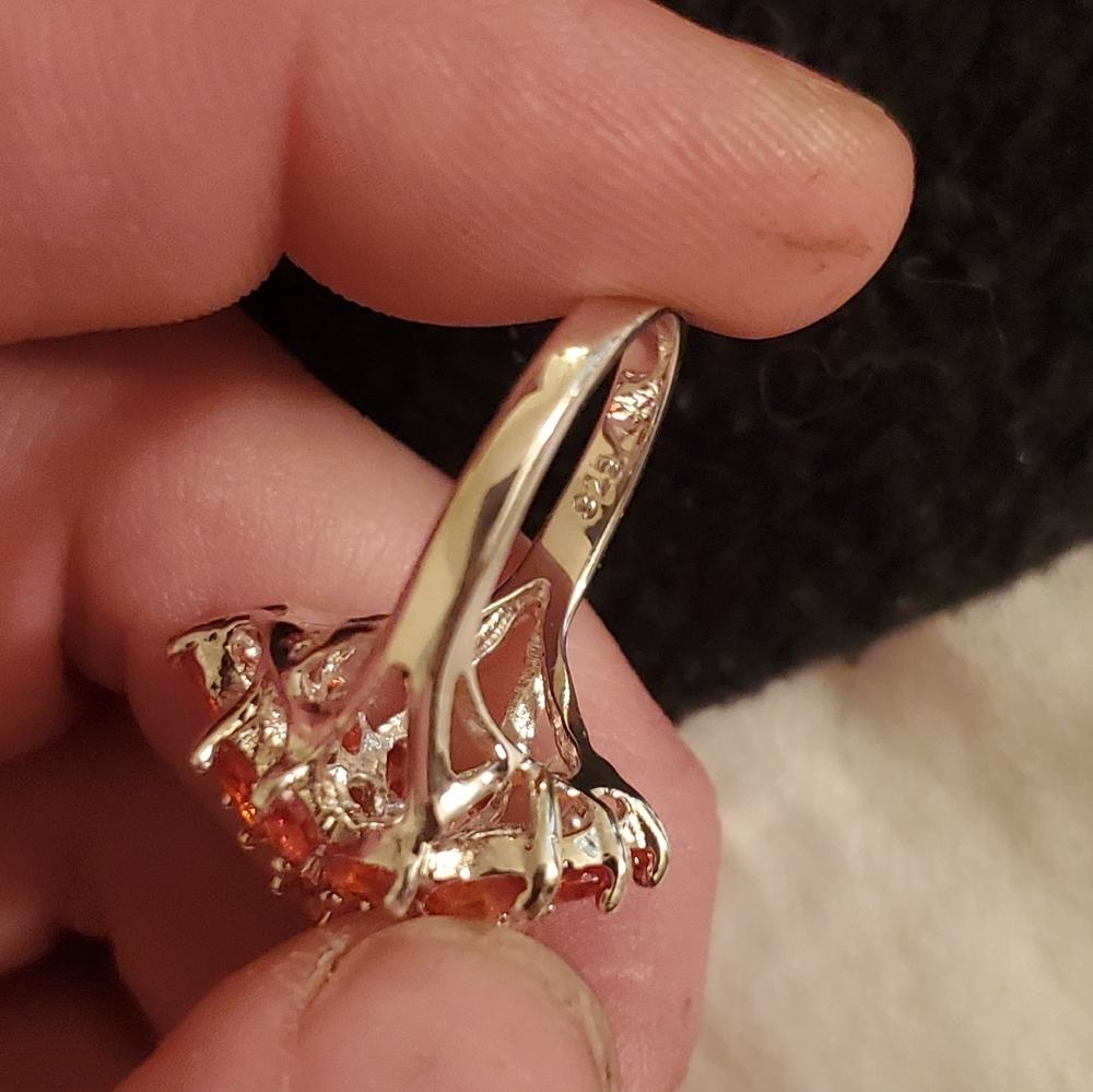 Brand new silver ruby ring. - Picture 2 of 8